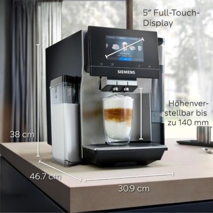 Siemens Kaffeevollautomat EQ700 integral, großes farbiges TFT-Display, 36 Heiß- und Kaltgetränke, Cold Brew, 2-Tassen-Funktion, Steuerung per App, autom. Reinigungssystem, Edelstahl schwarz, TQ717D03