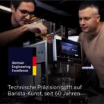 Siemens Kaffeevollautomat EQ700 integral, großes farbiges TFT-Display, 36 Heiß- und Kaltgetränke, Cold Brew, 2-Tassen-Funktion, Steuerung per App, autom. Reinigungssystem, Edelstahl schwarz, TQ717D03